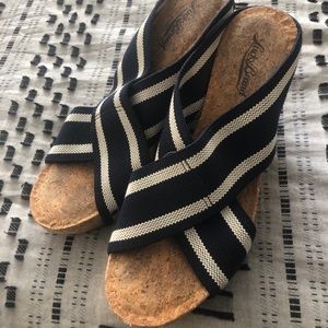Lucky Brand Miller Wedge